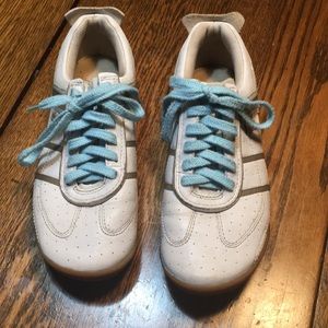 Pony sneakers sz 6